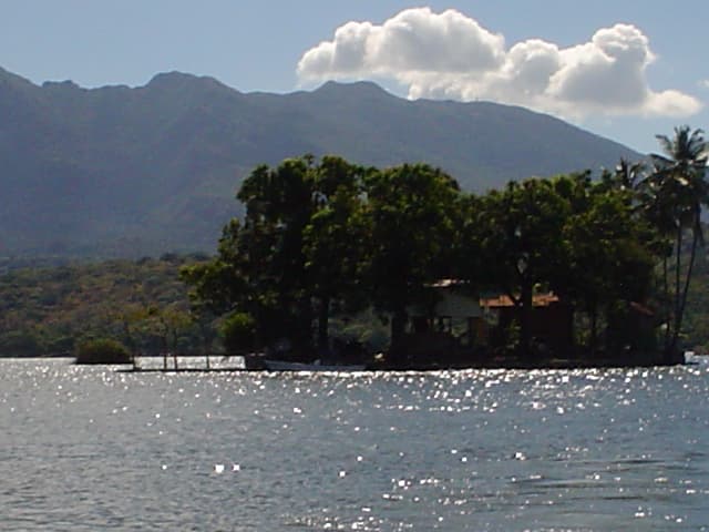 Le lac Nicaragua et ses requins